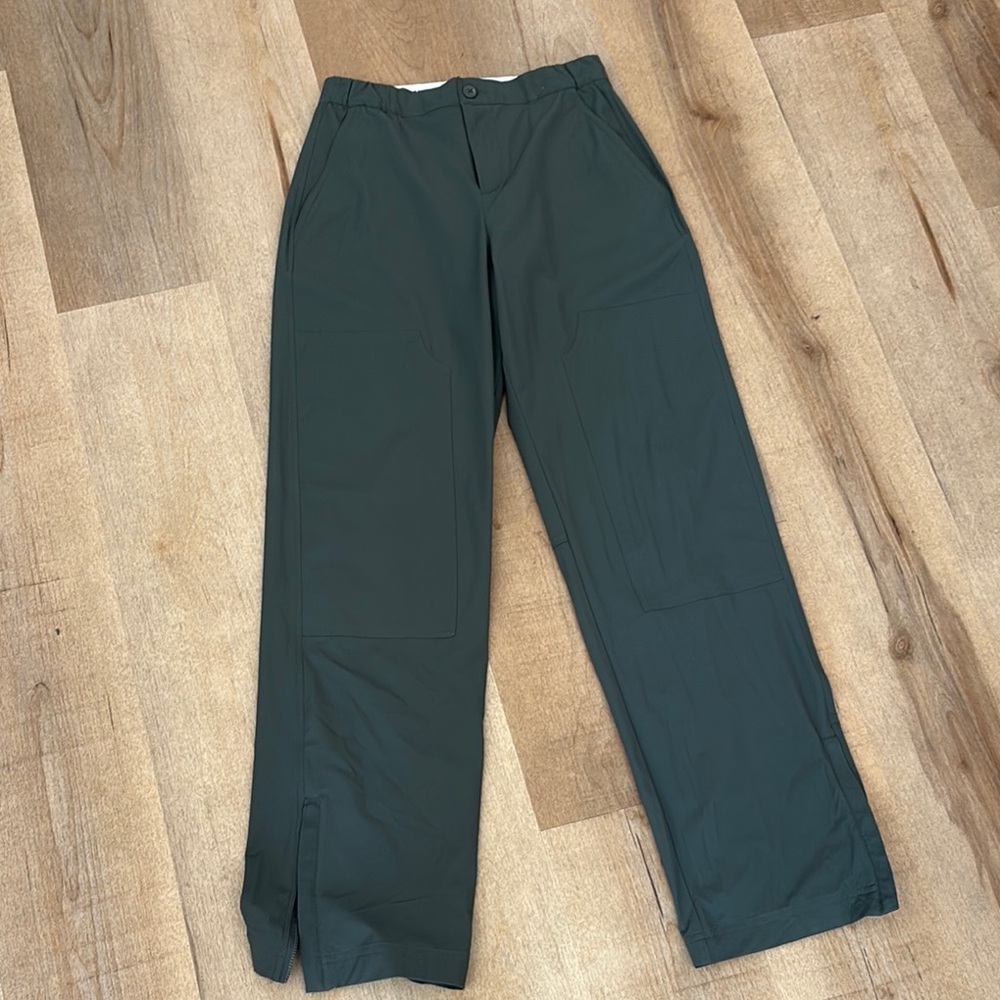 ALO Yoga Green Tailored Trousers with Split Detail